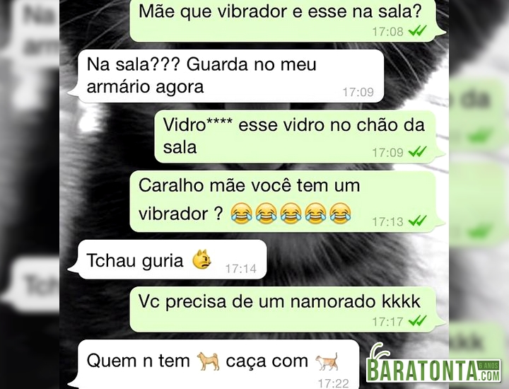 Mãe, que vibrador é esse na sala?