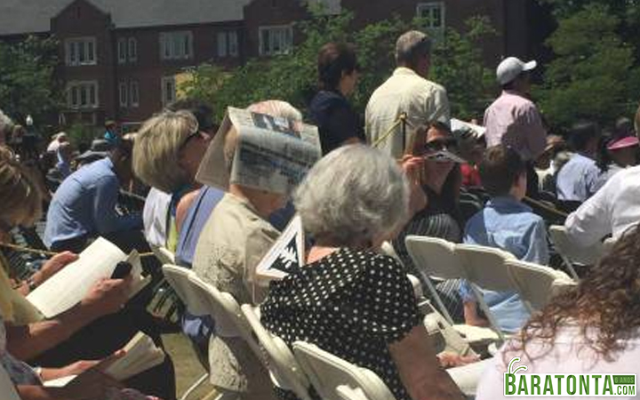 10 atitudes constrangedoras que simplesmente não conseguimos explicar