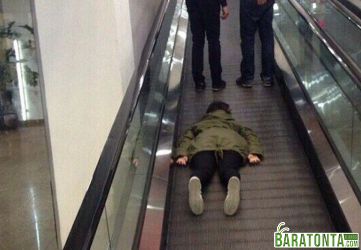 10 atitudes constrangedoras que simplesmente não conseguimos explicar – Parte 3