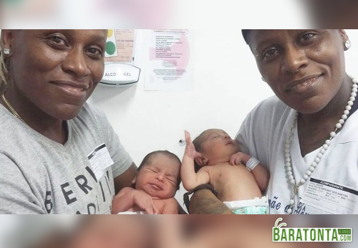 Ótima foto onde pepê segura nenem e nenem segura o nenem de nenem